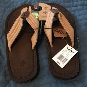 Men’s flip flops. NWT